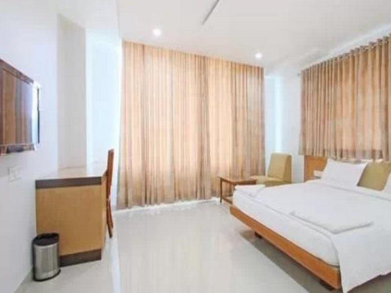 Fabhotel Syberitic Suites Gachibowli - Fully Vaccinated Staff Kondapur  Extérieur photo